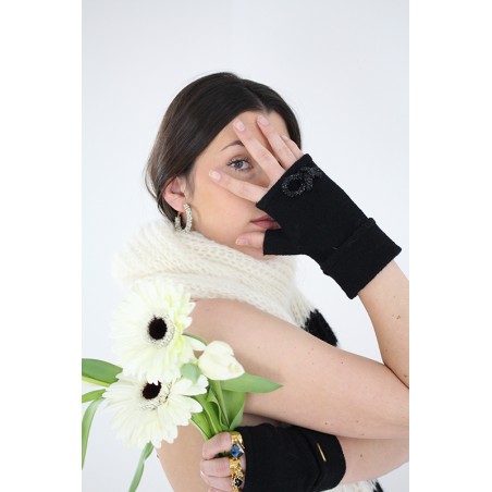 'CAVIAR' fingerless gloves